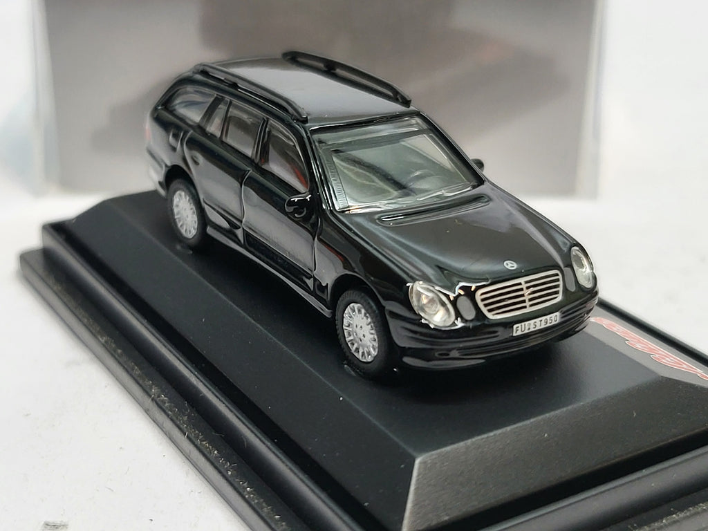 Mercedes-Benz E-Klasse T-Modell Zwart - Schuco 1:87