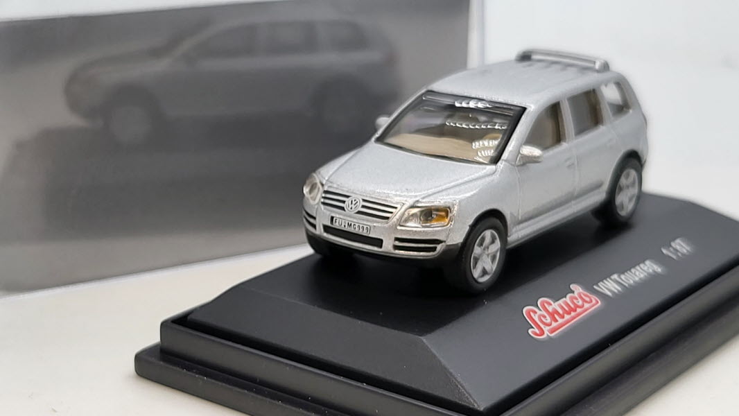 Volkswagen Touareg Zilver Metallic - Schuco 1:87