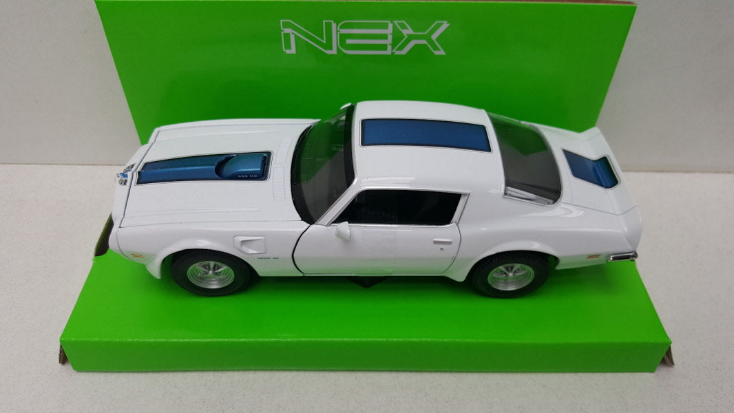 Welly: Pontiac Firebird Trans Am Wit 1972 - Schaal 1:24