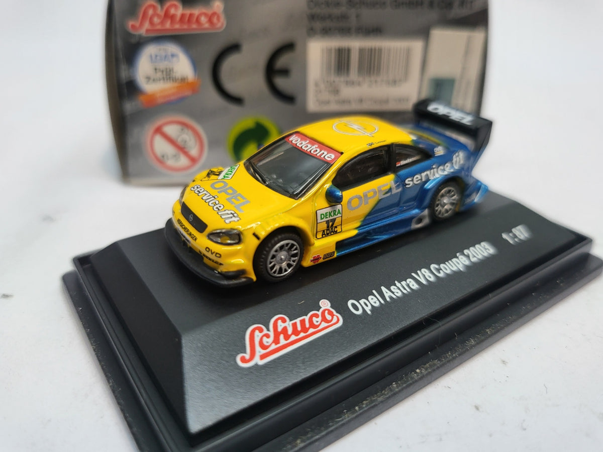 Opel Astra V8 Coupé Geel/Blauw 2003 Jeroen Bleekemolen - Schuco 1:87