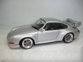 UT Models Porsche 911 993 GT2 Street 1997 - Schaal 1:18