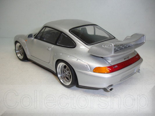 UT Models Porsche 911 993 GT2 Street 1997 - Schaal 1:18