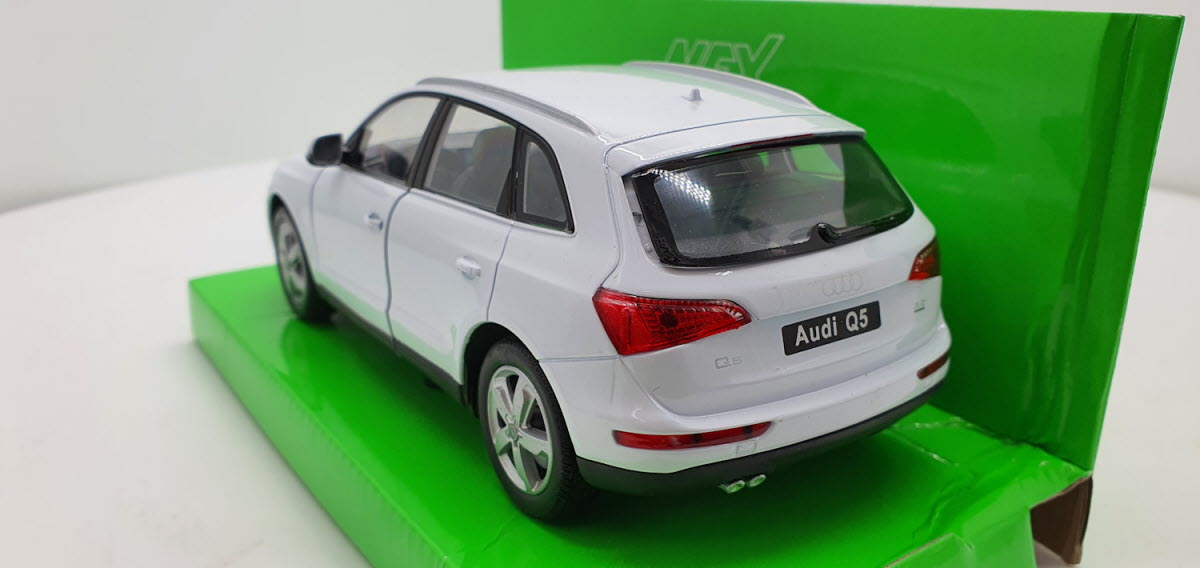 Audi Q5 Wit 2008 Welly NEX 1:24