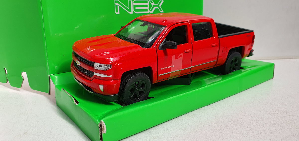 Chevrolet Silverado Rood 2017 Welly 1:24