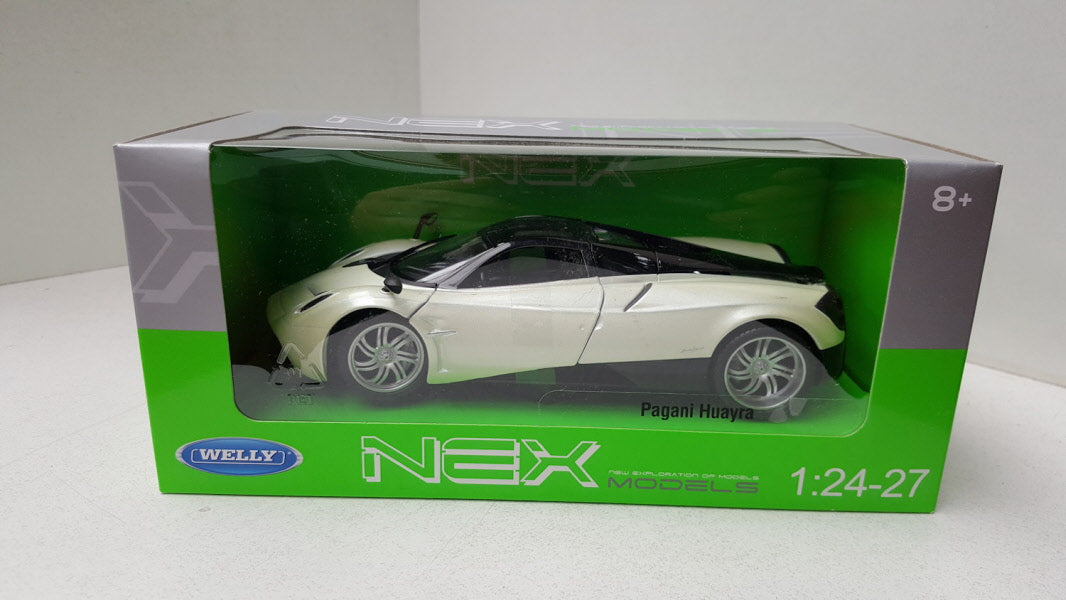 Welly: Pagani Huayra Wit - Schaal 1:24