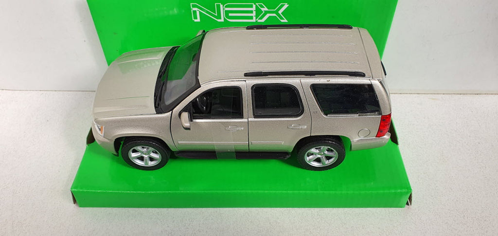 Chevrolet Tahoe 2008 Beige 1:24 - Welly (WEL22509GOLD)