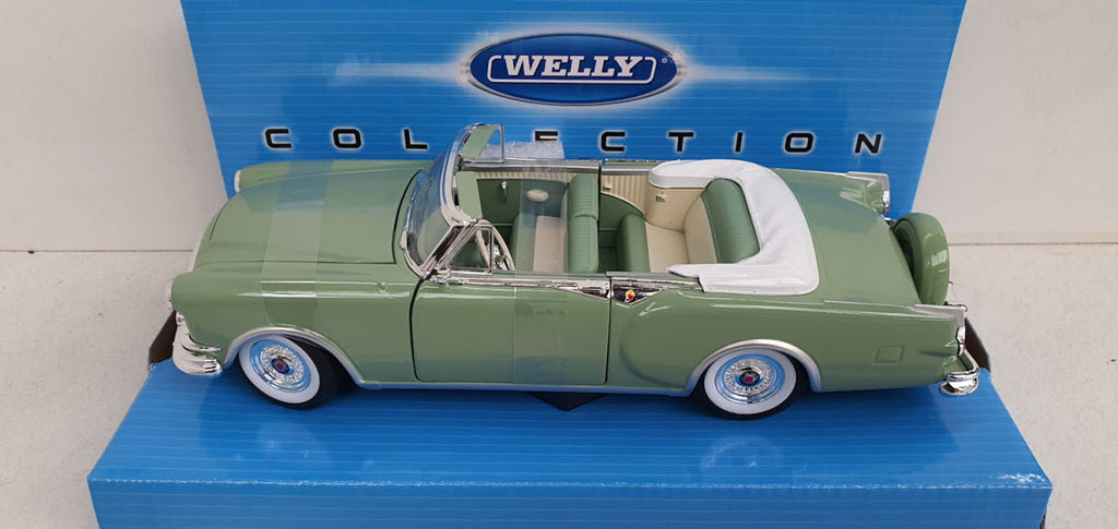 Welly: Packard Caribbean Cabriolet Lichtgroen 1953 - Schaal 1:24