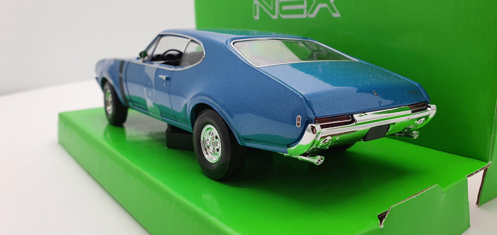 Welly: Oldsmobile 442 Blauw 1968 - Schaal 1:24