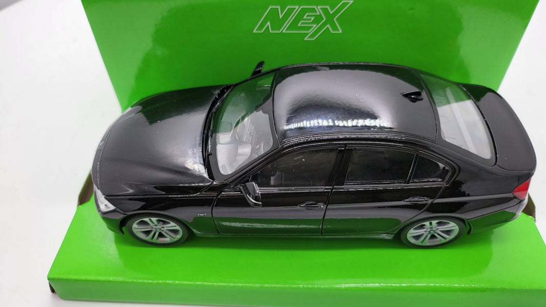 Welly BMW 335i (F30) Sedan Zwart 1:24