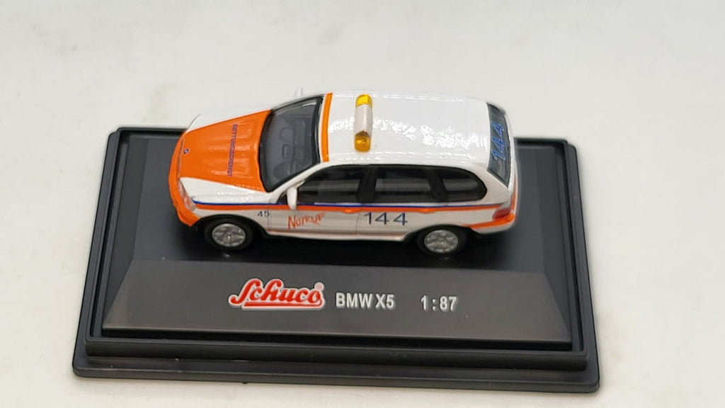 BMW X5 NotRuf 144 - Schuco 1:87