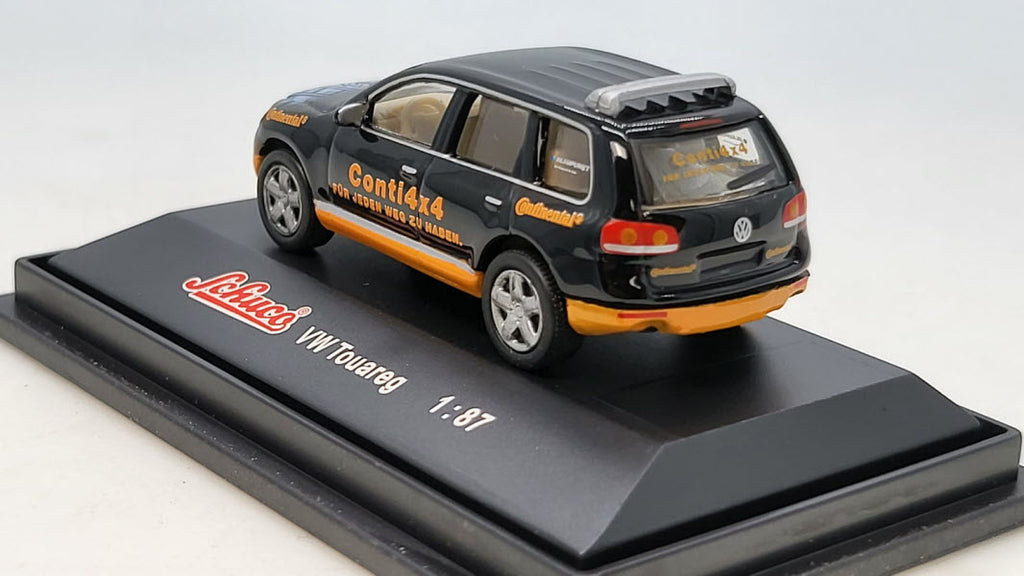 Volkswagen Touareg Continental Zwart - Schuco 1:87