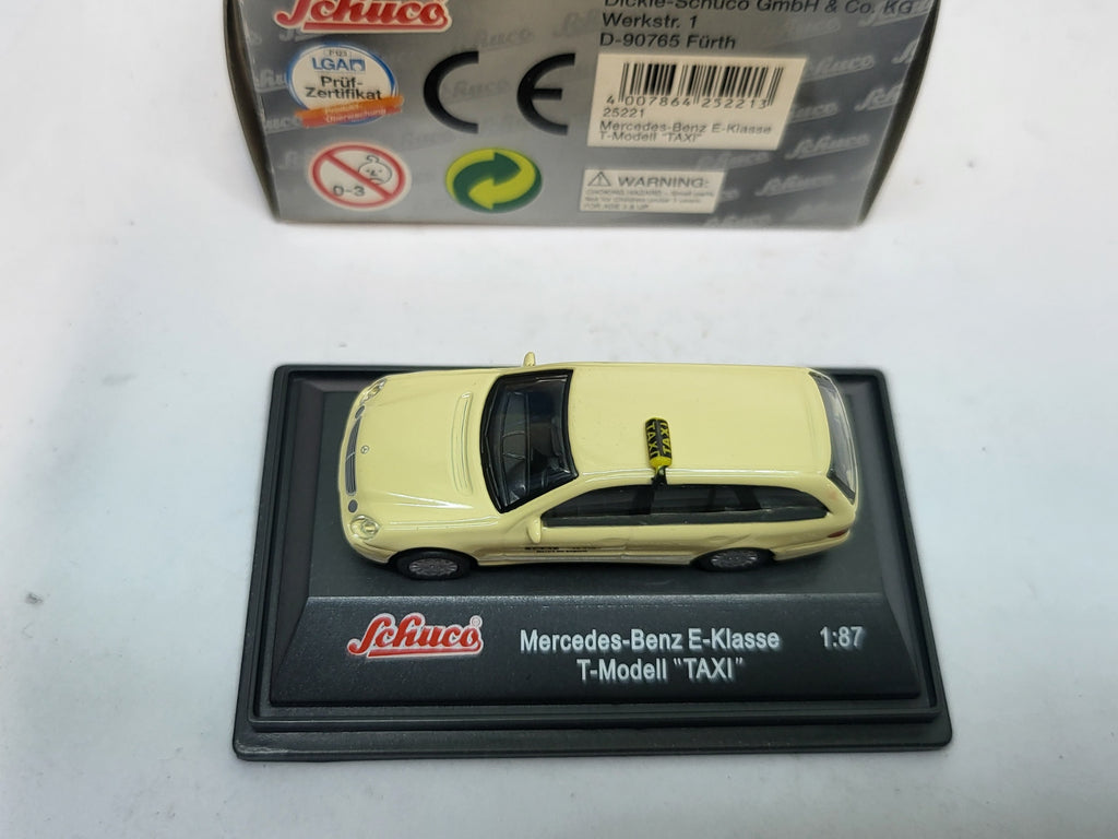 Mercedes-Benz E-Klasse T-Modell Taxi Beige - Schuco 1:87