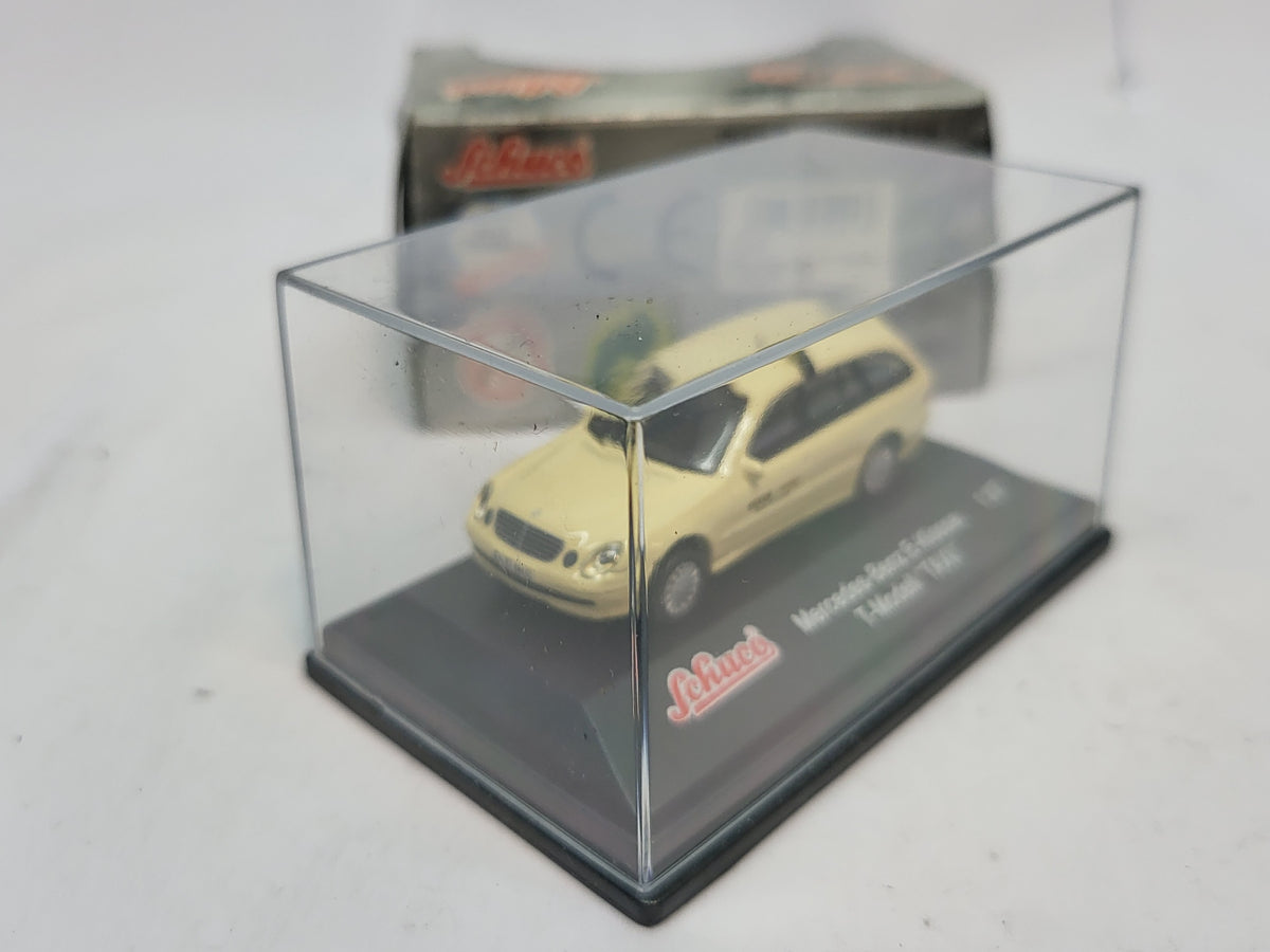 Mercedes-Benz E-Klasse T-Modell Taxi Beige - Schuco 1:87