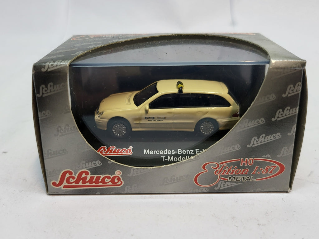 Mercedes-Benz E-Klasse T-Modell Taxi Beige - Schuco 1:87
