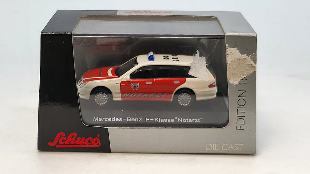Mercedes-Benz E-Klasse Notarzt - Schuco 1:87