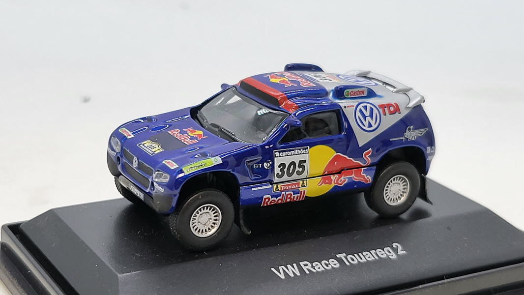 Volkswagen Touareg 2 Red Bull #305 Parijs-Dakar - Schuco 1:87