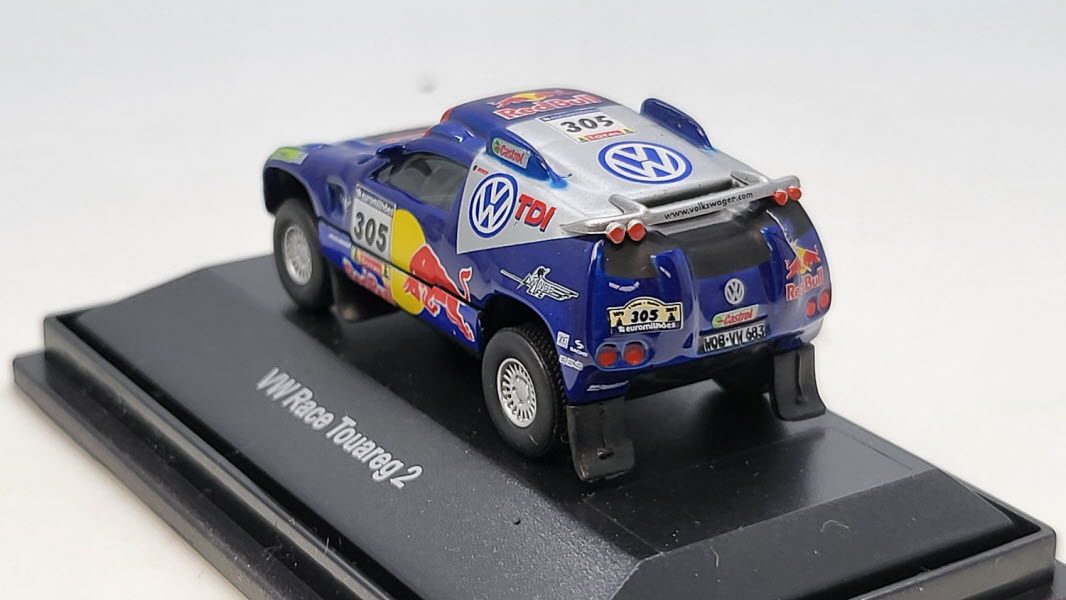 Volkswagen Touareg 2 Red Bull #305 Parijs-Dakar - Schuco 1:87