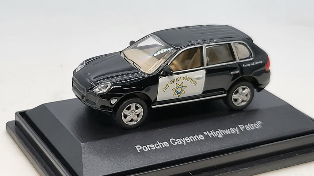 Porsche Cayenne Highway Patrol - Schuco 1:87