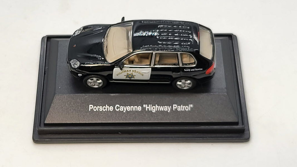 Porsche Cayenne Highway Patrol - Schuco 1:87