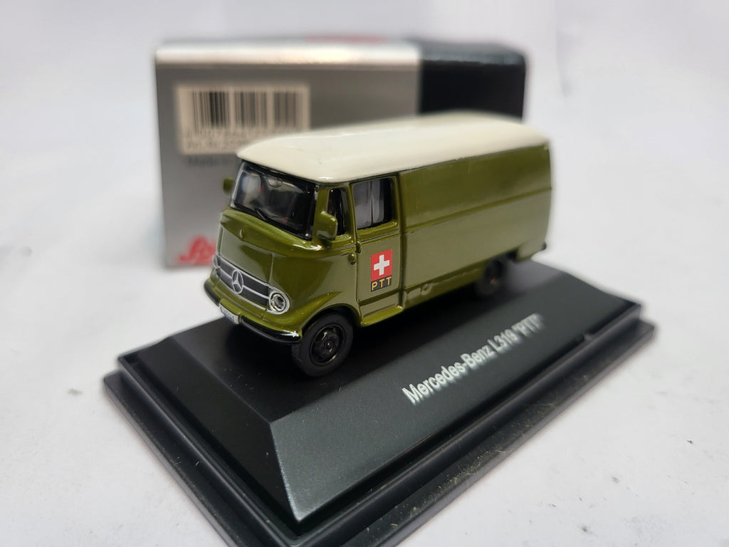 Mercedes-Benz L319 PTT Groen - Schuco 1:87