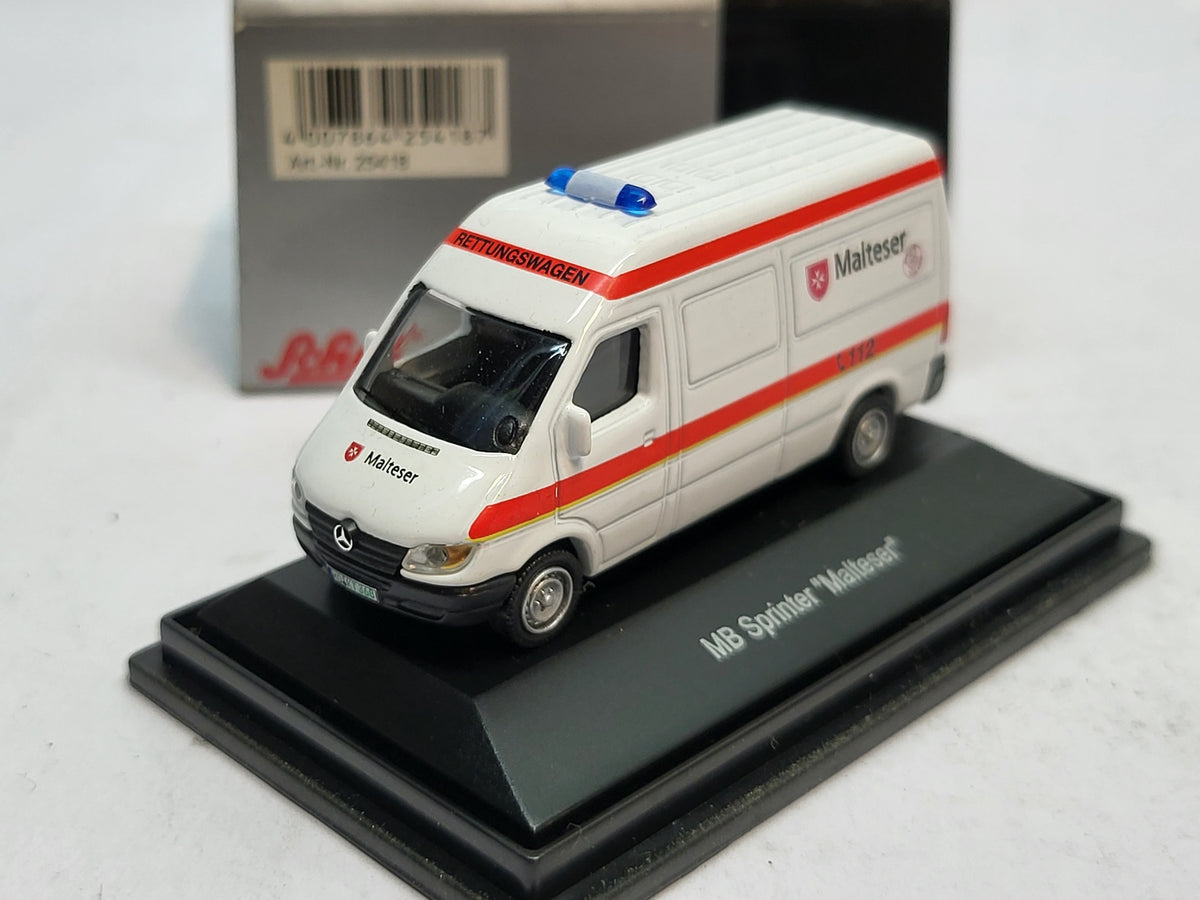 Mercedes Sprinter Malteser 112 - Schuco 1:87