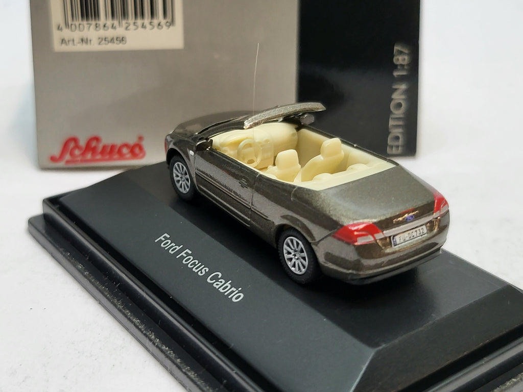 Ford Focus Cabriolet Bruin Metallic - Schuco 1:87