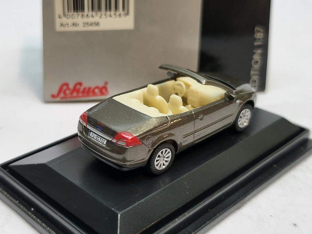 Ford Focus Cabriolet Bruin Metallic - Schuco 1:87