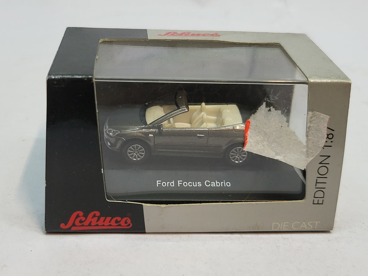 Ford Focus Cabriolet Bruin Metallic - Schuco 1:87