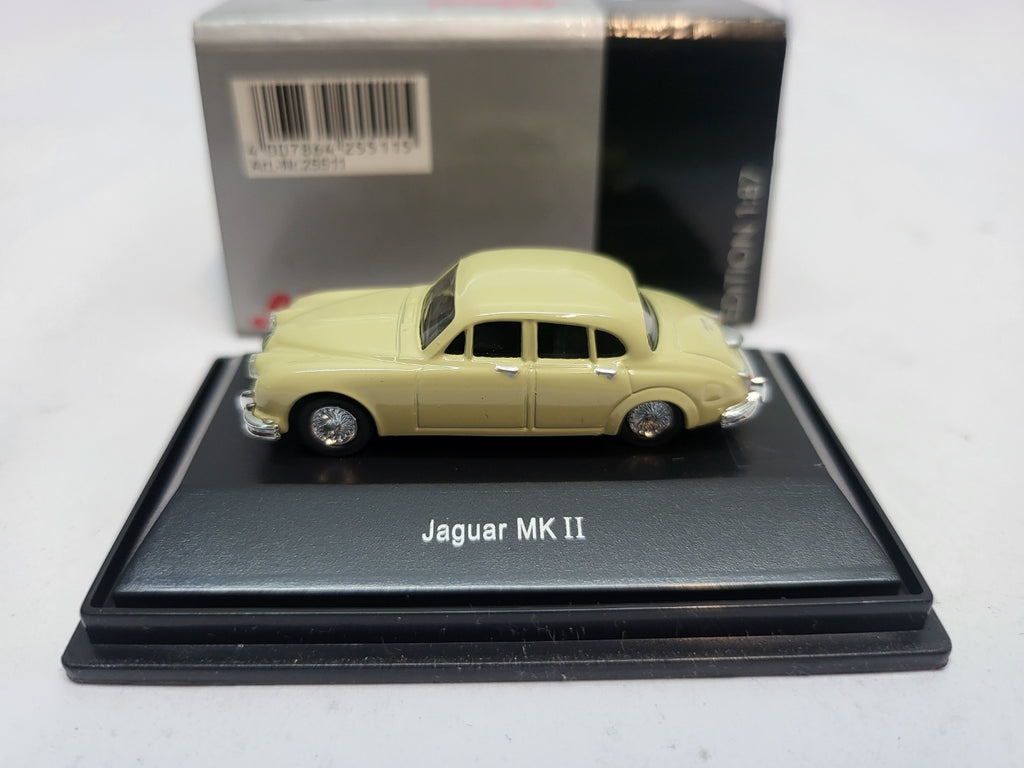 Jaguar MK II Beige - Schuco 1:87