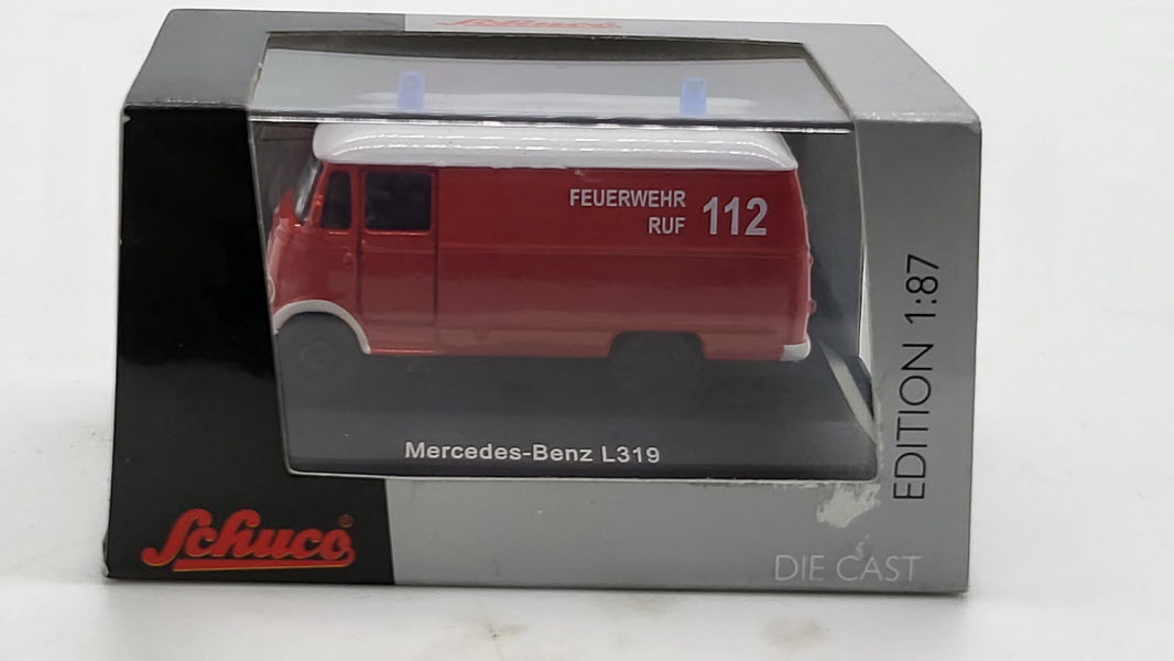 Mercedes-Benz L319 Feuerwehr Ruf 112 - Schuco 1:87