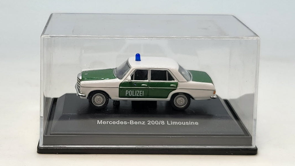 Mercedes-Benz 200/8 Limousine Polizei - Schuco 1:87