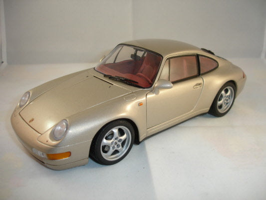 UT Models Porsche 911 993 Carrera Coupe Gold - Schaal 1:18