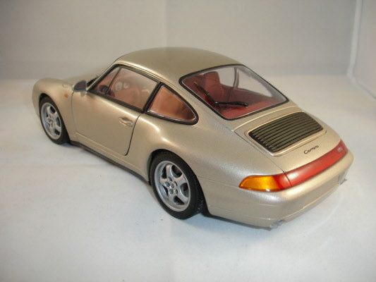 UT Models Porsche 911 993 Carrera Coupe Gold - Schaal 1:18