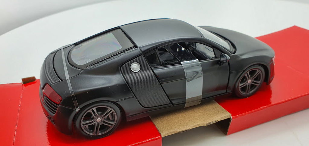 Audi R8 Matt Zwart Maisto 1:24