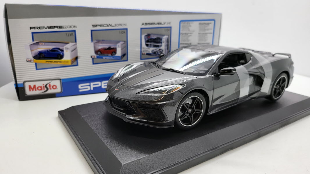 Maisto Chevrolet Corvette C8 Stingray Metallic Donkergrijs 2020 - Schaal 1:18