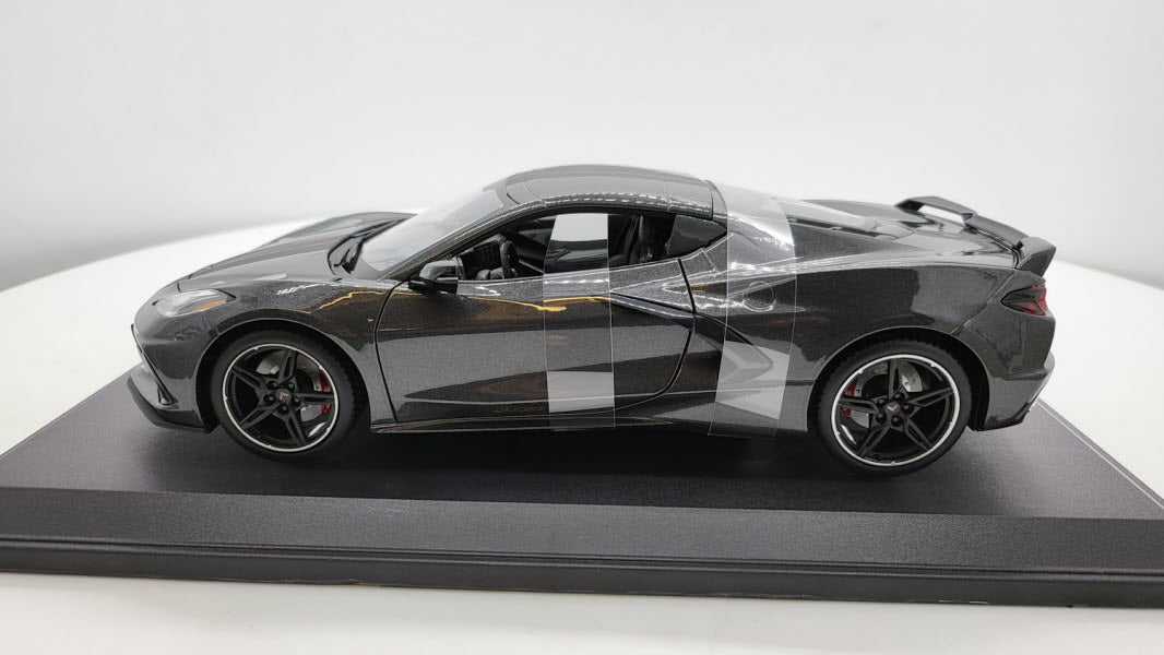 Maisto Chevrolet Corvette C8 Stingray Metallic Donkergrijs 2020 - Schaal 1:18