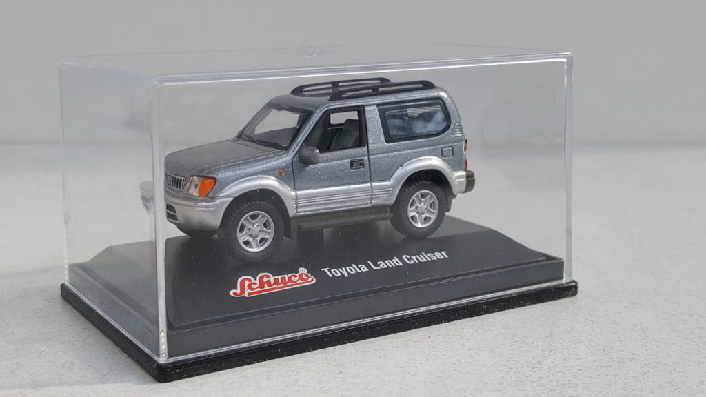 Schuco Toyota Land Cruiser, grijs metallic - Schaal 1:72