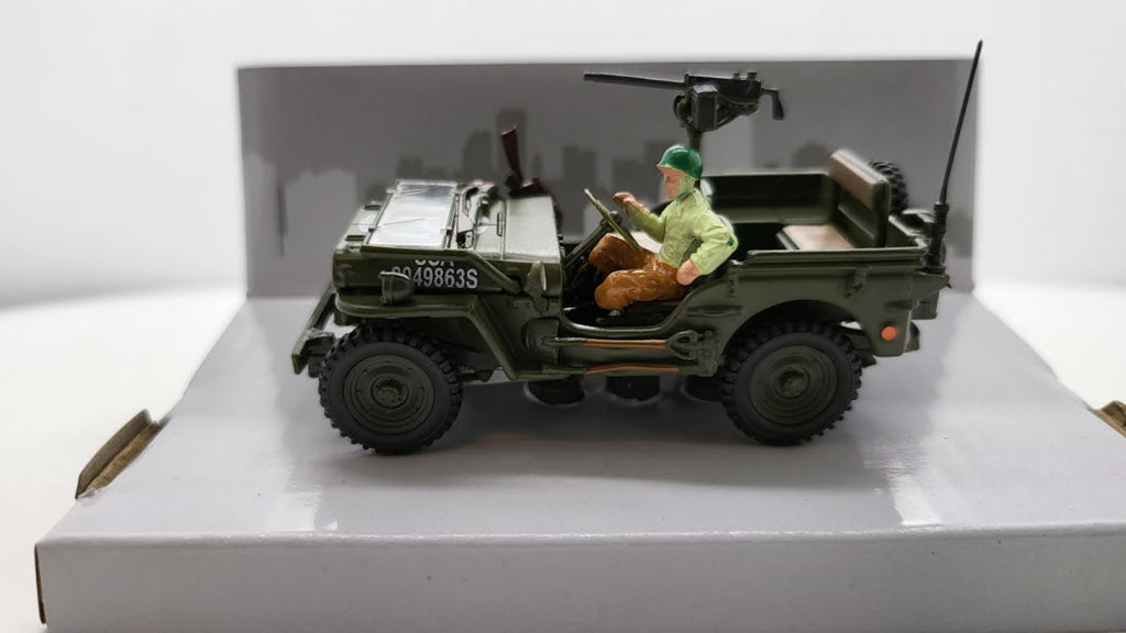 Cararama: Jeep Willys Open Top Gun + Man - Schaal 1:43