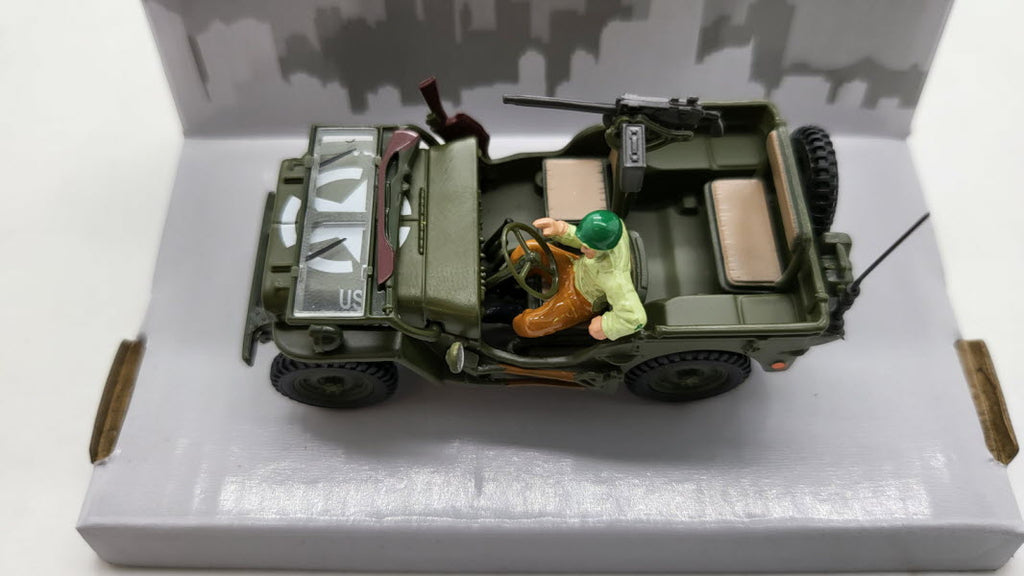 Cararama: Jeep Willys Open Top Gun + Man - Schaal 1:43