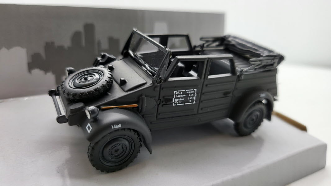 Cararama: Volkswagen Kübelwagen Typ 82 Open Top 1940 Groen - Schaal 1:43