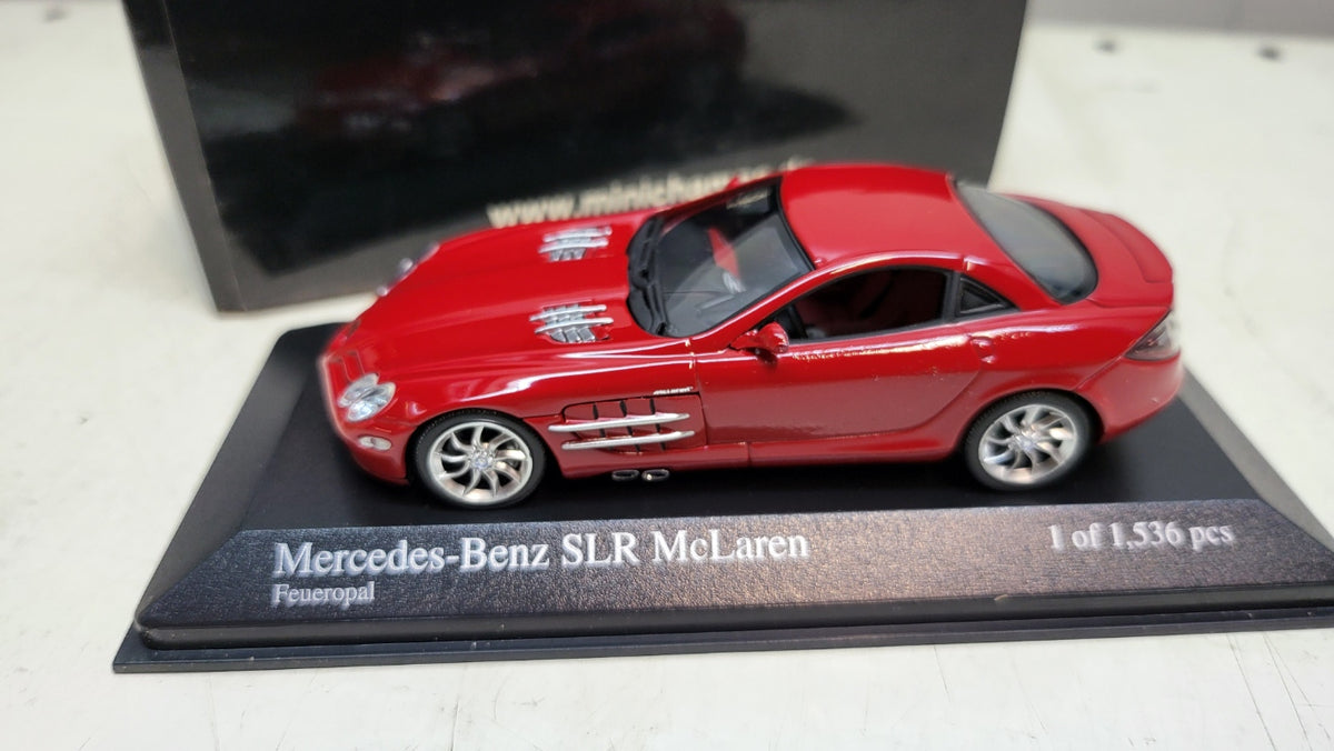 Minichamps MERCEDES SLR McLaren 2003 Feueropal Rot