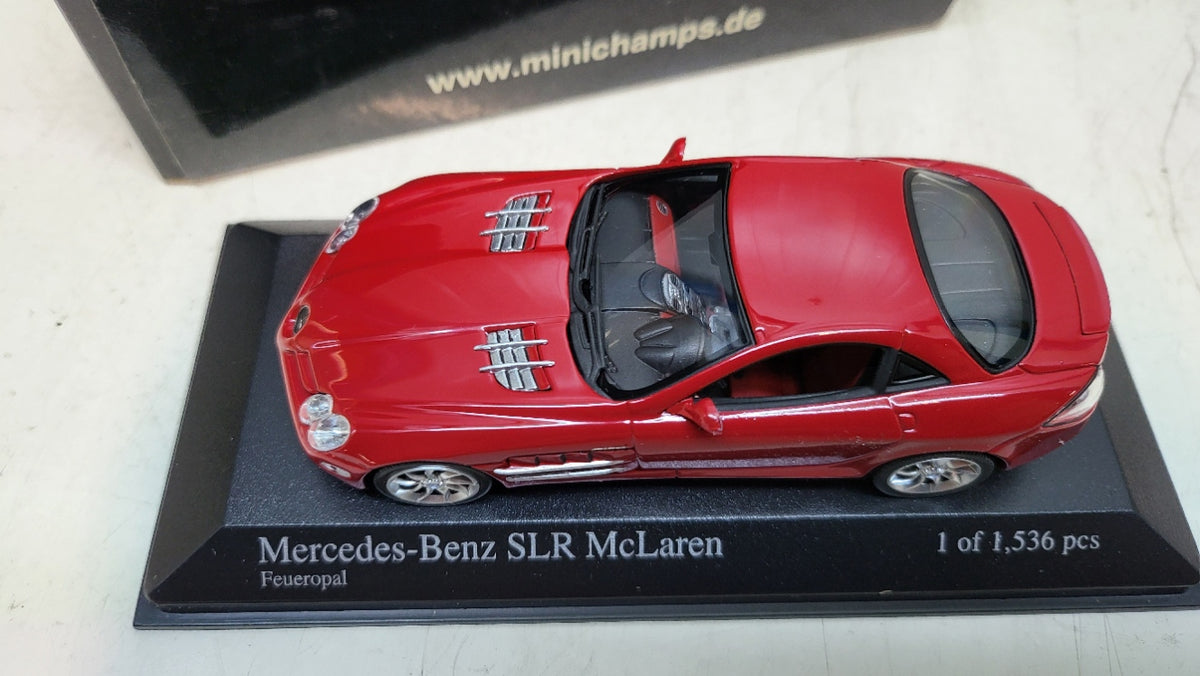 Minichamps MERCEDES SLR McLaren 2003 Feueropal Rot