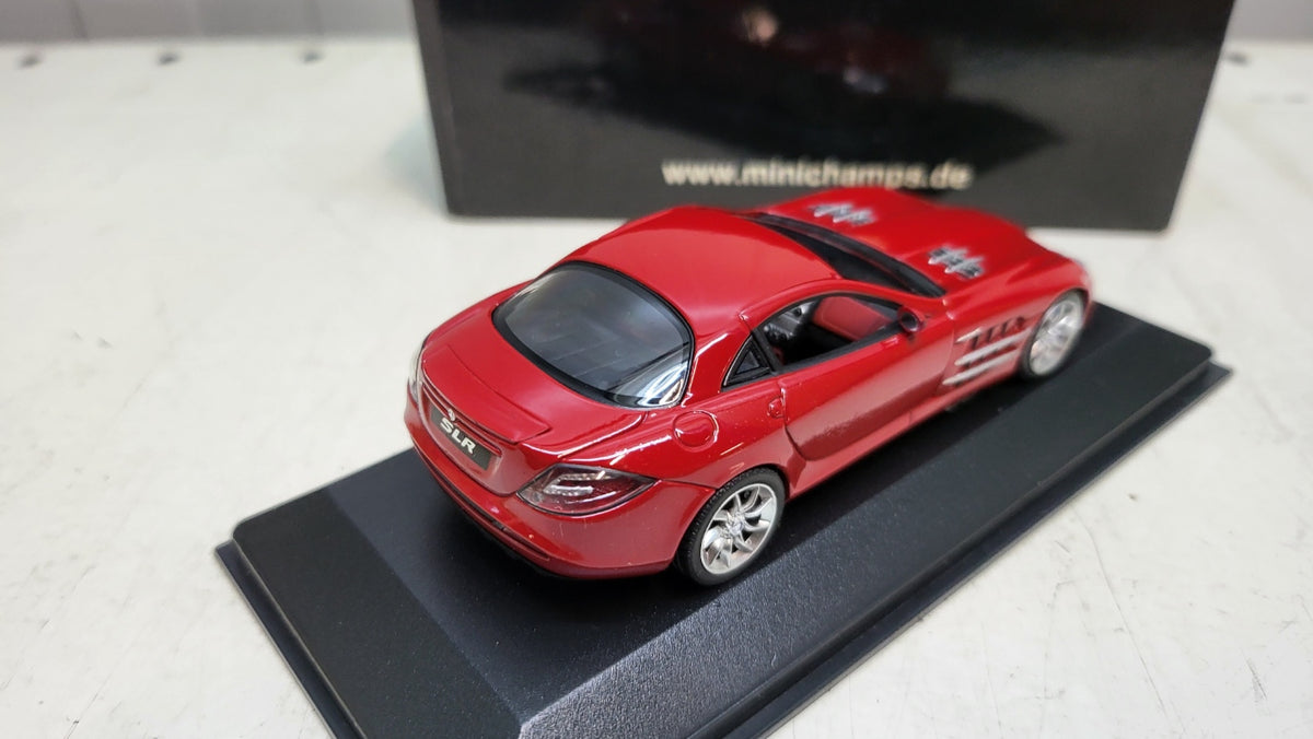Minichamps MERCEDES SLR McLaren 2003 Feueropal Rot