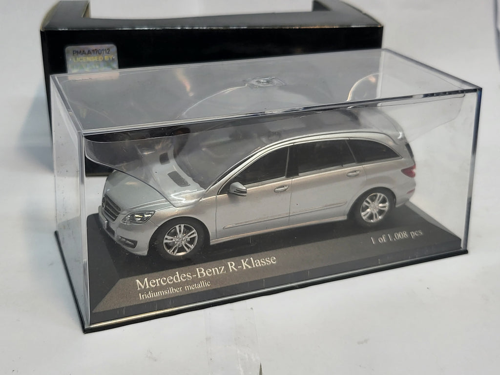 Minichamps Mercedes-Benz R-Class 2010 Zilver Metallic - 1:43