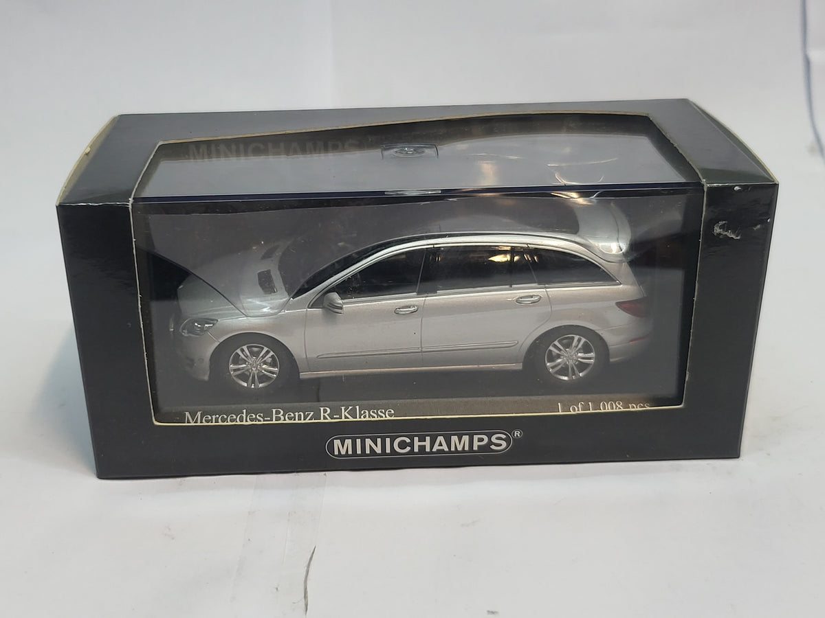 Minichamps Mercedes-Benz R-Class 2010 Zilver Metallic - 1:43
