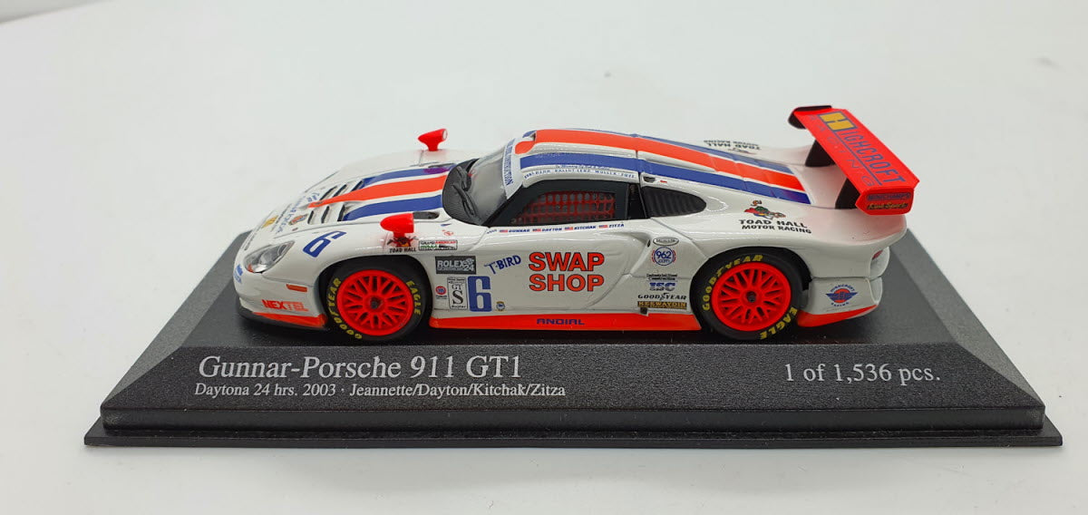 Minichamps Gunnar Porsche 911 GT1 2003 - Schaal 1:43