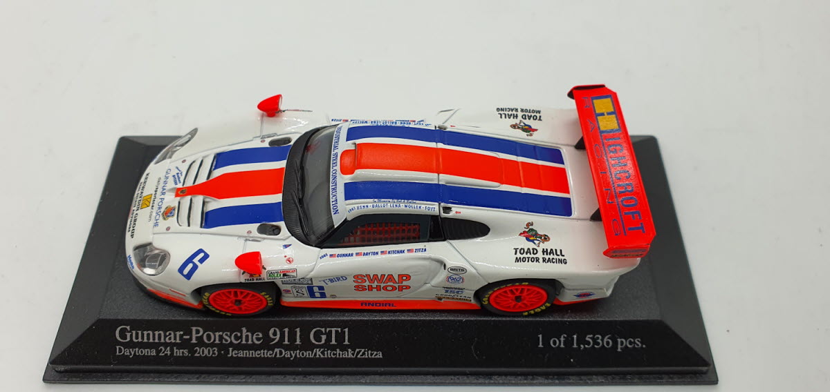 Minichamps Gunnar Porsche 911 GT1 2003 - Schaal 1:43