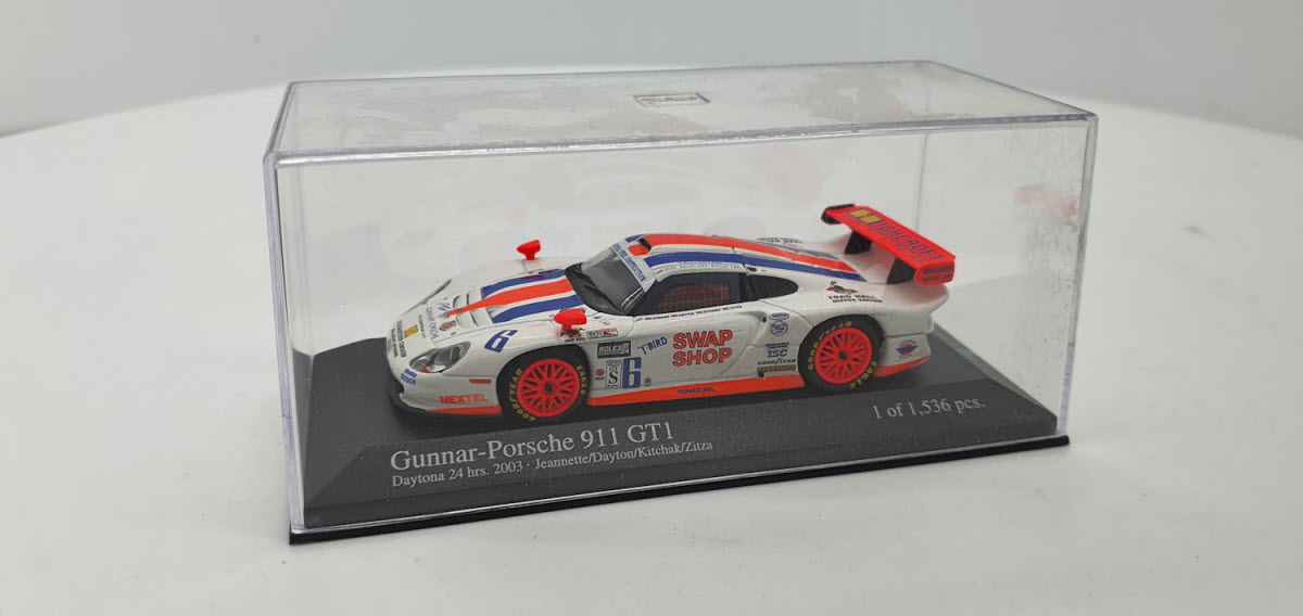 Minichamps Gunnar Porsche 911 GT1 2003 - Schaal 1:43