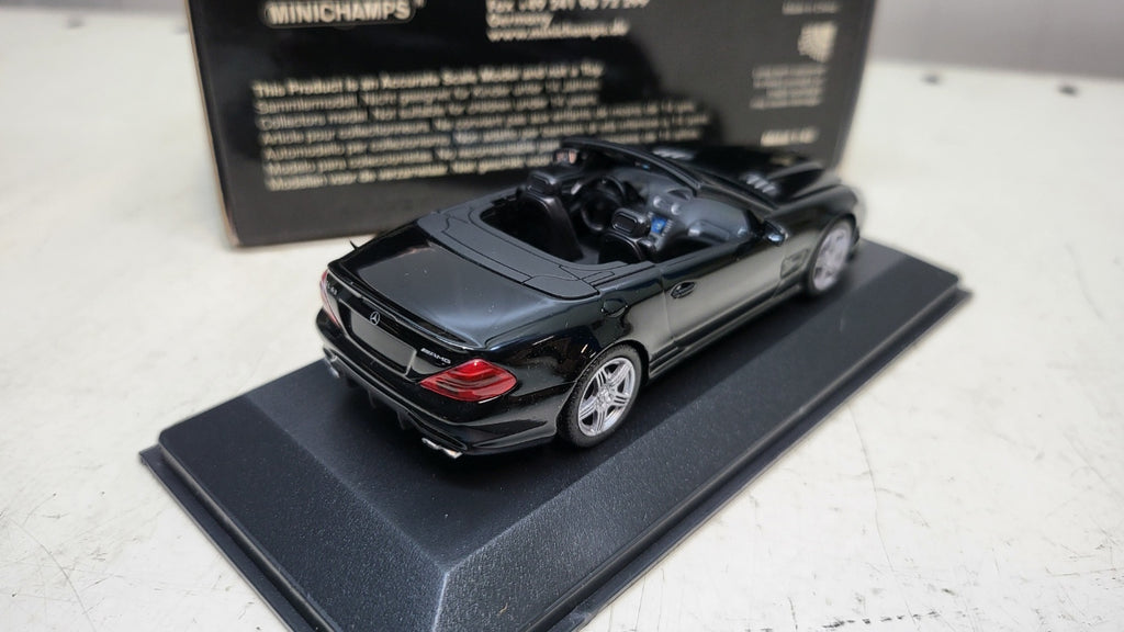Minichamps Mercedes-Benz SL63 AMG Zwart 2008 - Schaal 1:43