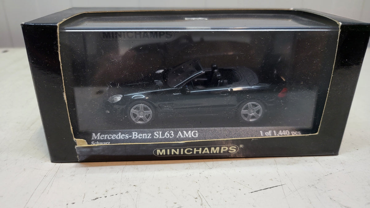 Minichamps Mercedes-Benz SL63 AMG Zwart 2008 - Schaal 1:43